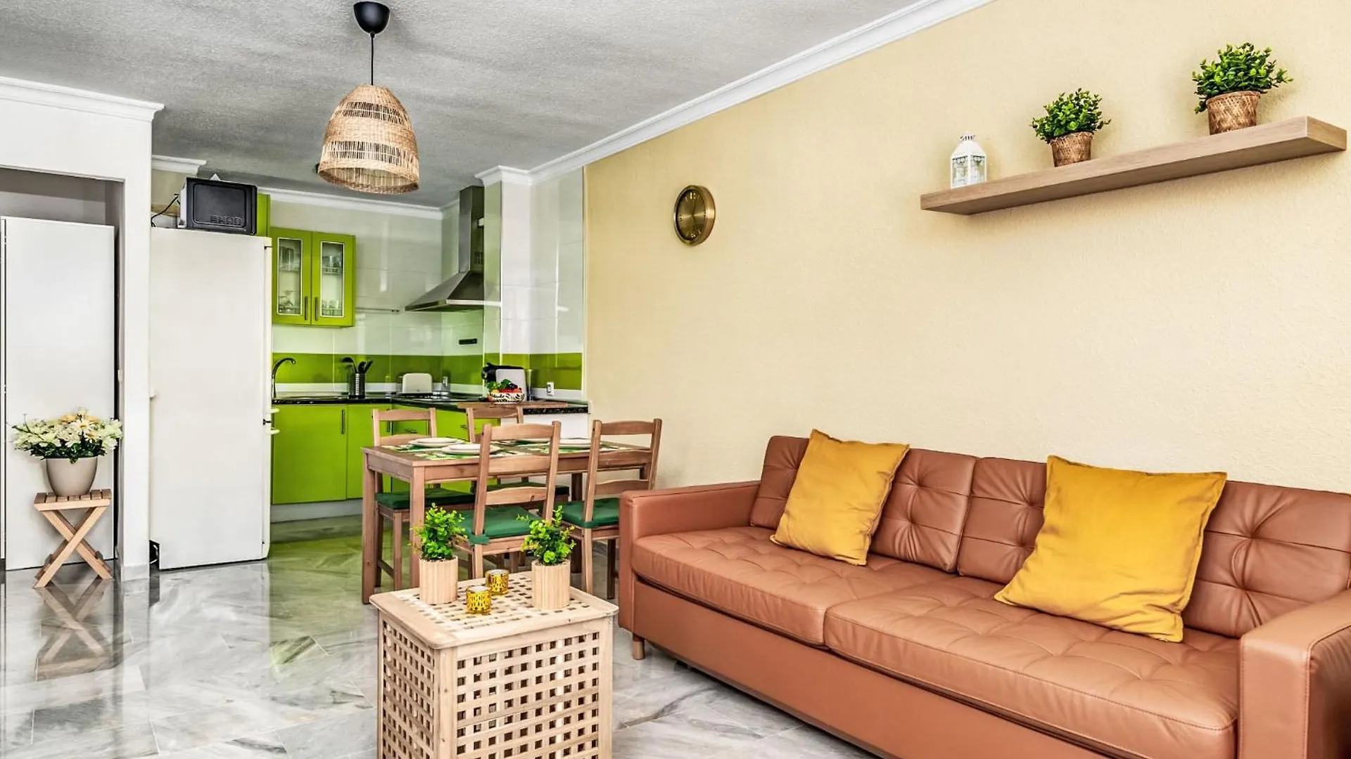 Apartment Sol By Interhome Торремолинос